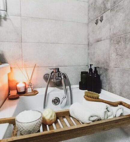 Jak zaplanować prosty wieczór self-care w domu